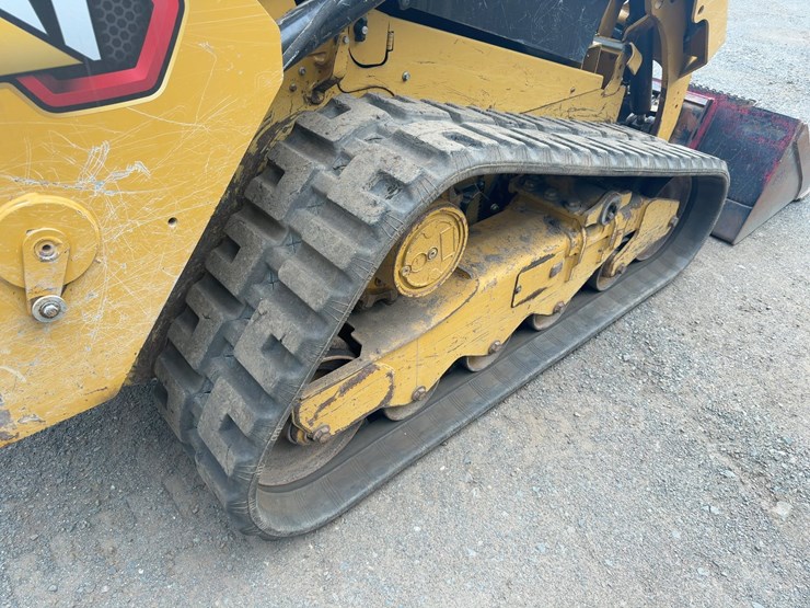 2020-caterpillar-259d3-image-14