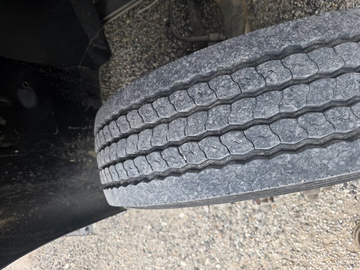 2006-international-durastar-4300-image-34
