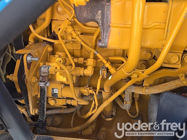 2019-deere-310sl-image-43