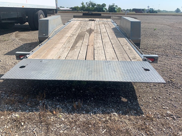 2014-midsota-tilt-bed-trailer-image-32