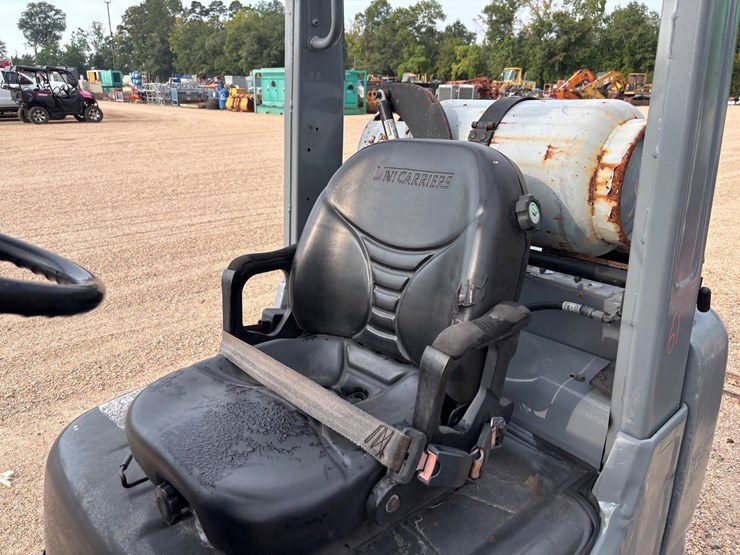#2074-•-nissan-uni-carry-forklift-propane-image-6