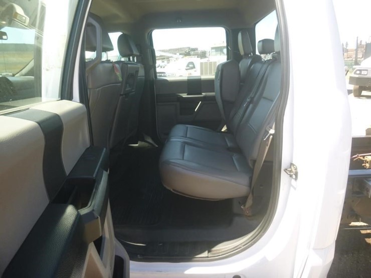 2018-ford-f550-image-13