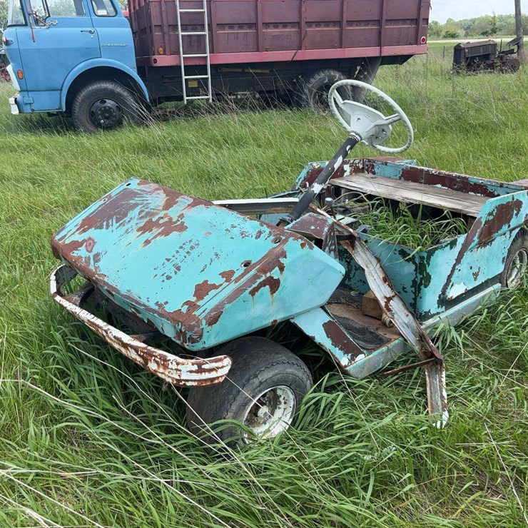 Cushman Golf Cart