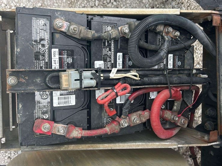 2007-sterling-l9500-image-29