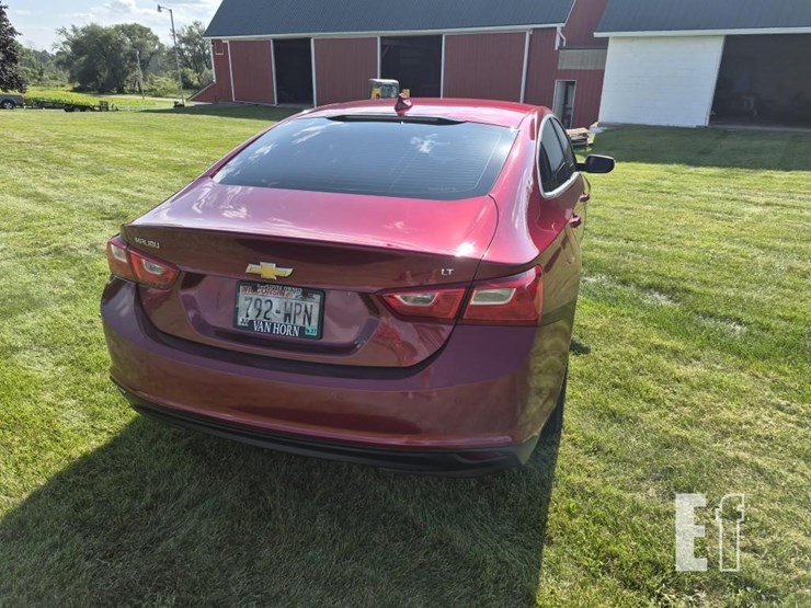 2018-chevrolet-malibu-image-7