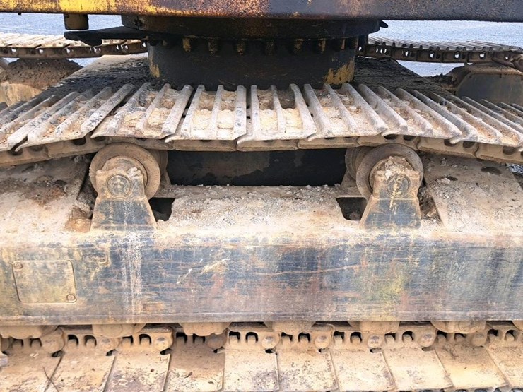 caterpillar-211-image-40