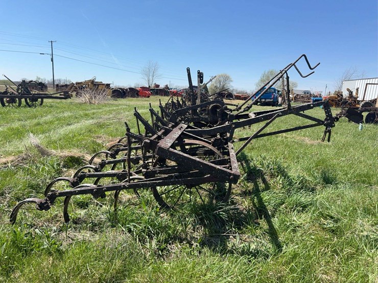 john-deere-10-image-4