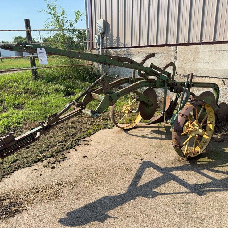 JOHN DEERE 12