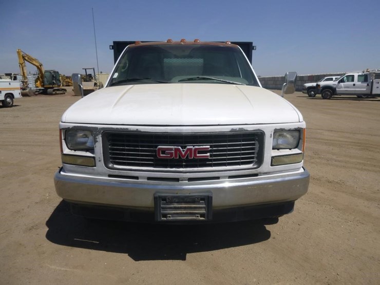 1996-gmc-3500-image-17