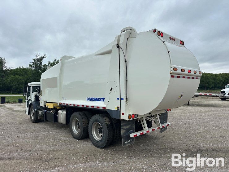2024-mack-lr64-loadmaster-sideloader-t/a-garbage-truck-image-7