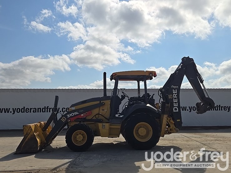 2019-deere-310sl-image-2
