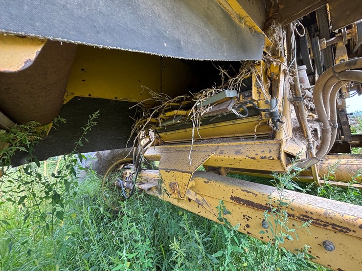 new-holland-tr86-image-47