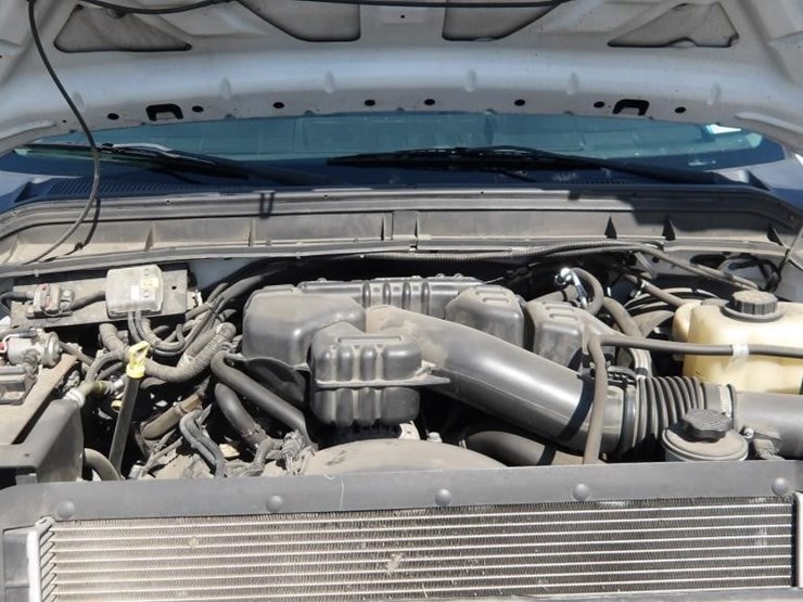 2016-ford-f250-xl-image-9