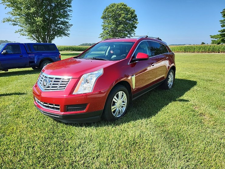 2014-cadillac-srx4-suv-image-1