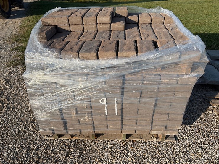 #91-•-pallet-of-pavers-image-1
