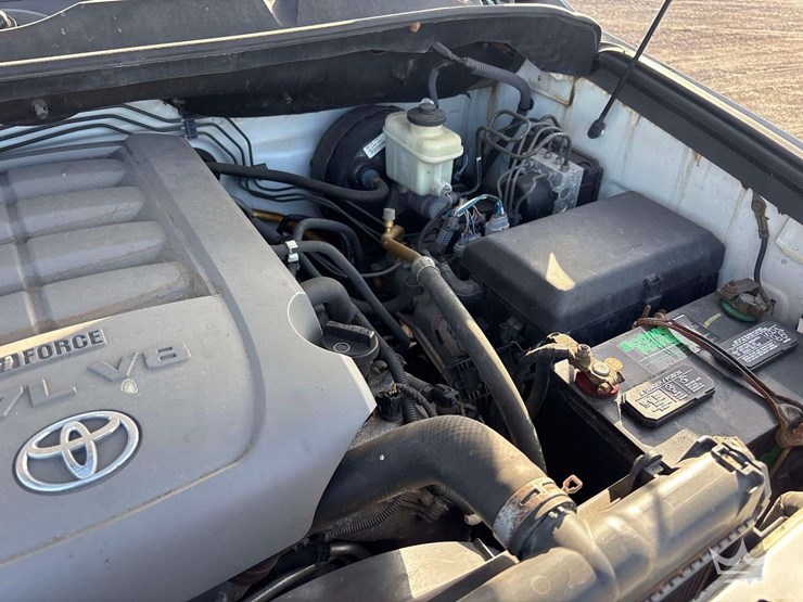 2008-toyota-tundra-image-9