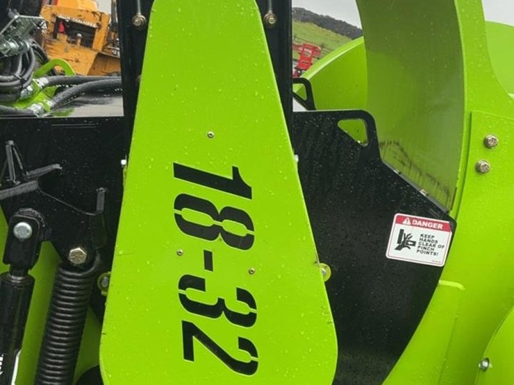 #298-•-2024-dyna-vortex-v-18-brush-chipper-image-51