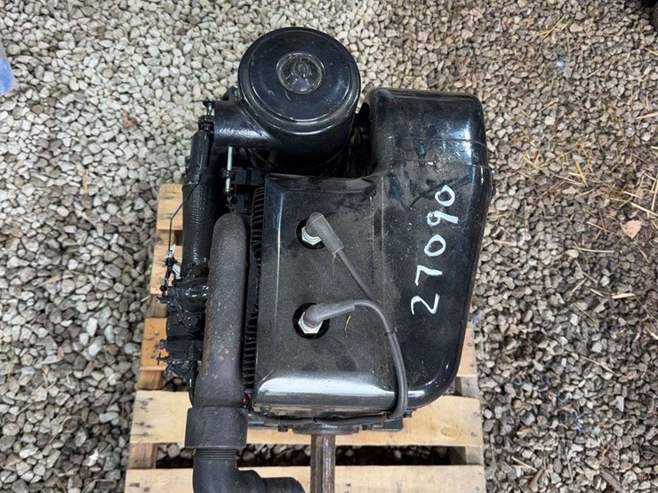 wisconsin-tjd-two-cylinder-engine-image-5