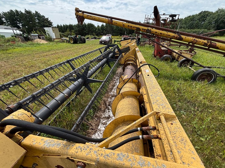 new-holland-973-image-12