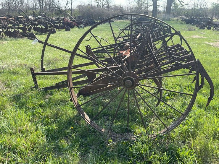ihc-8ft-field-cultivator-image-6