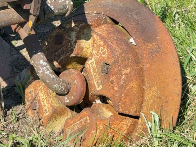 john-deere-disc-plow-image-4