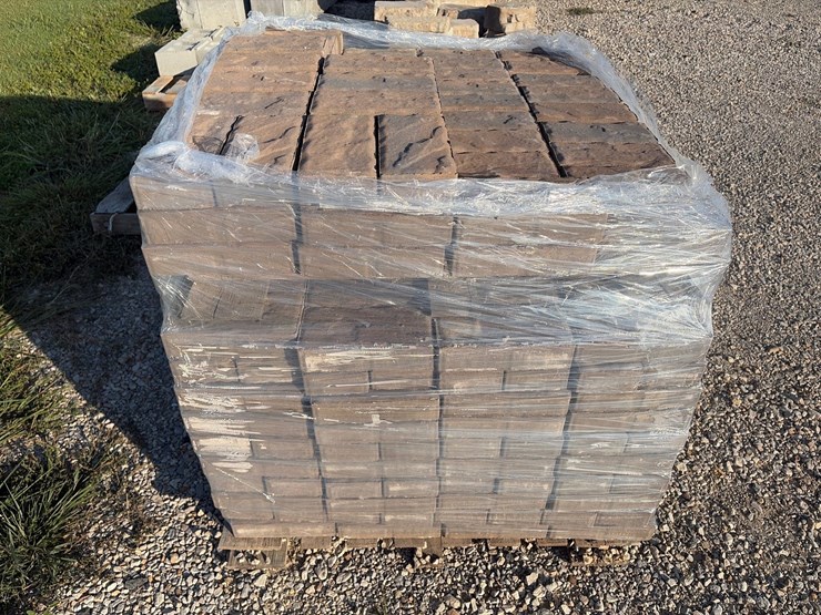 #91-•-pallet-of-pavers-image-4