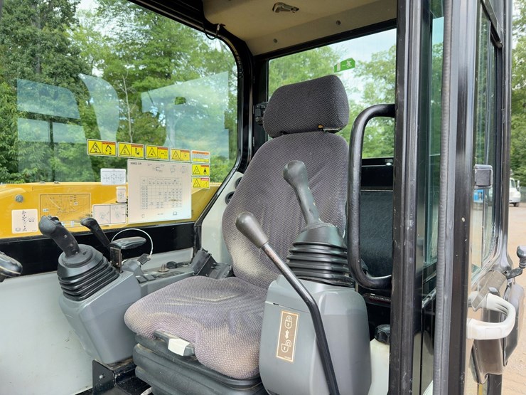 2014-caterpillar-308e2-cr-image-37