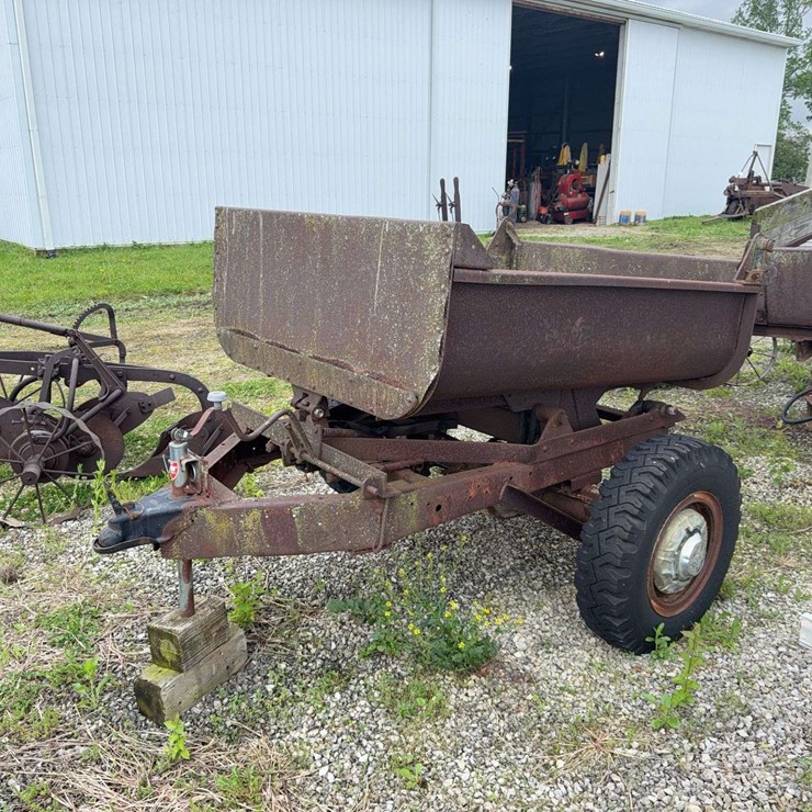 HOMEMADE DUMP TRAILER