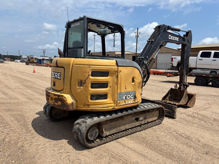 2017-deere-60g-image-3