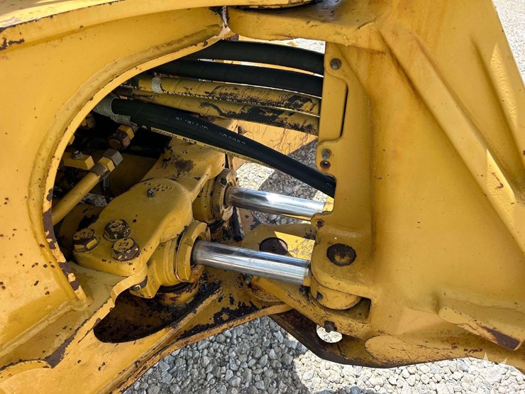 1999-caterpillar-446b-image-24