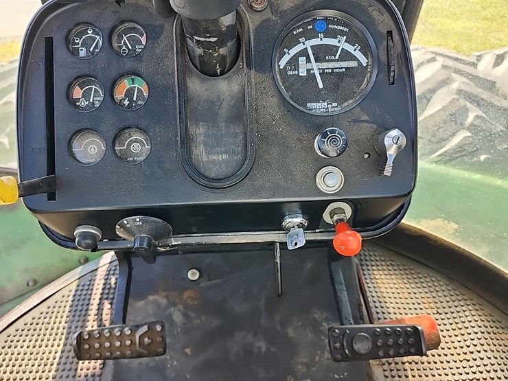 1976-john-deere-8430-image-33