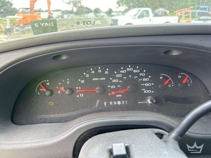 2006-ford-cargo-image-13