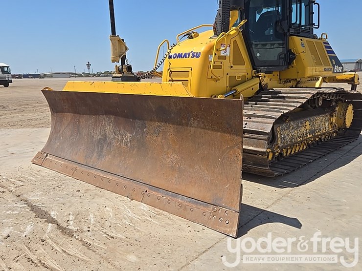 2023-komatsu-d61px-24-image-20