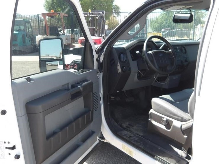 2016-ford-f250-xl-image-14