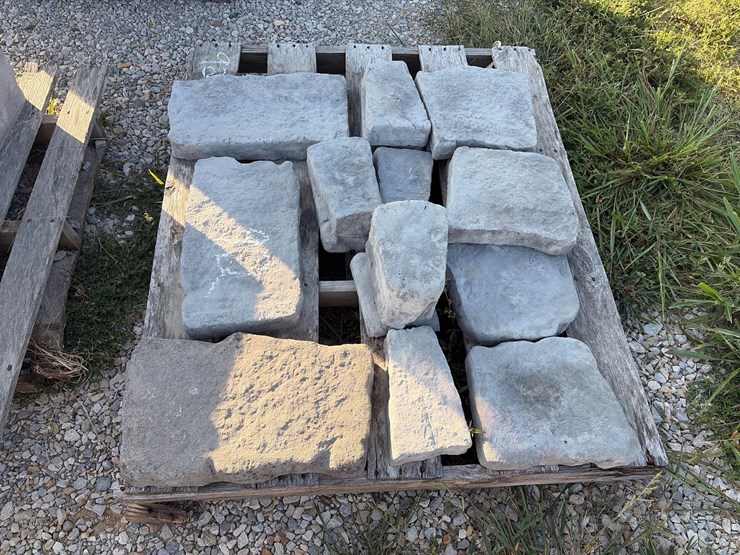 #92-•-precast-stones-image-2
