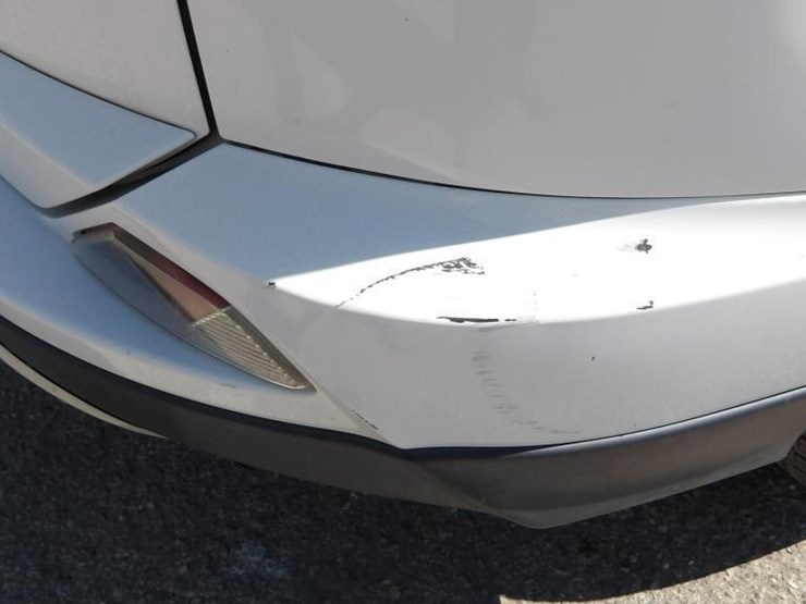2016-toyota-rav4-image-5
