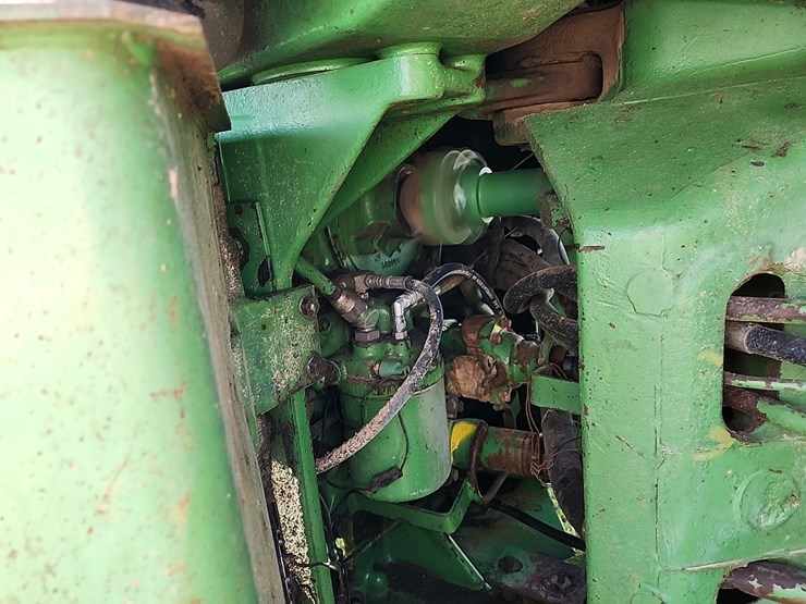 1976-john-deere-8430-image-8
