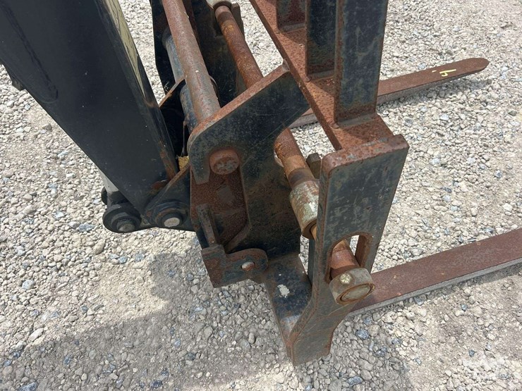 2018-jlg-g5-18a-image-13