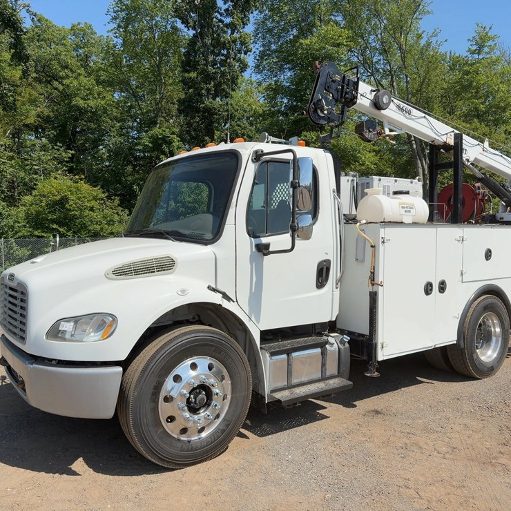 2016 IMT 8600
