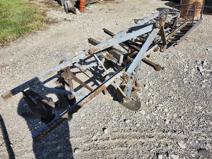 ferguson-3pt-2-row-cultivator-image-5