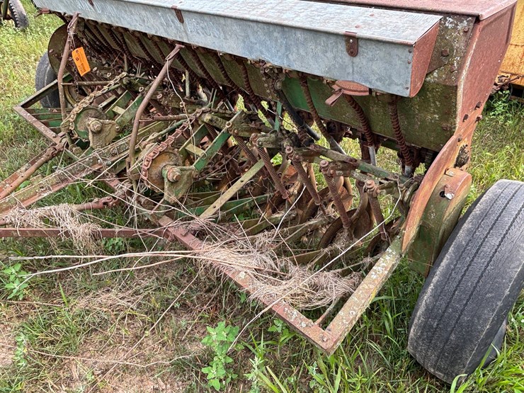 john-deere-8-image-25