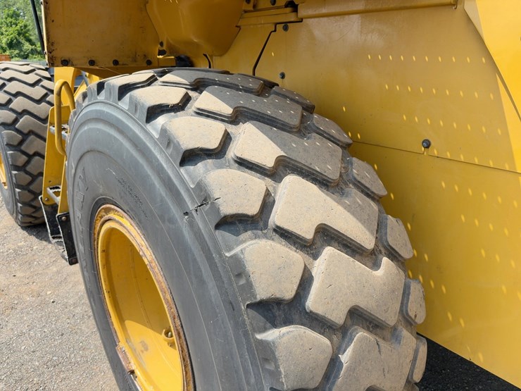 2017-caterpillar-926m-image-16