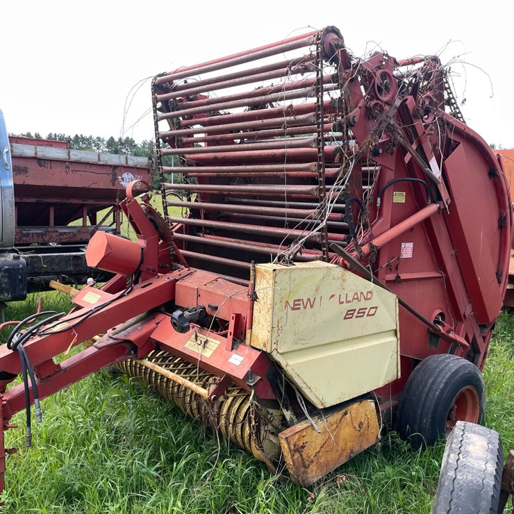 NEW HOLLAND 850