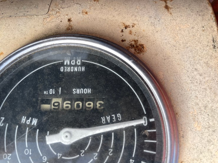 #2566-•-case-730-gas-wide-front-tractor-image-26