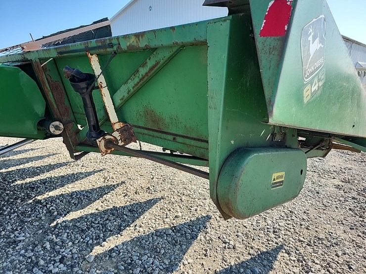 john-deere-843-image-10