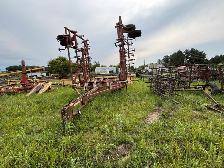 #2621-•-wil-rich-27'-field-cultivator-image-2