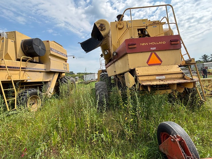new-holland-tr86-image-8