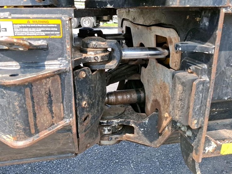 2007-deere-648g-iii-image-35