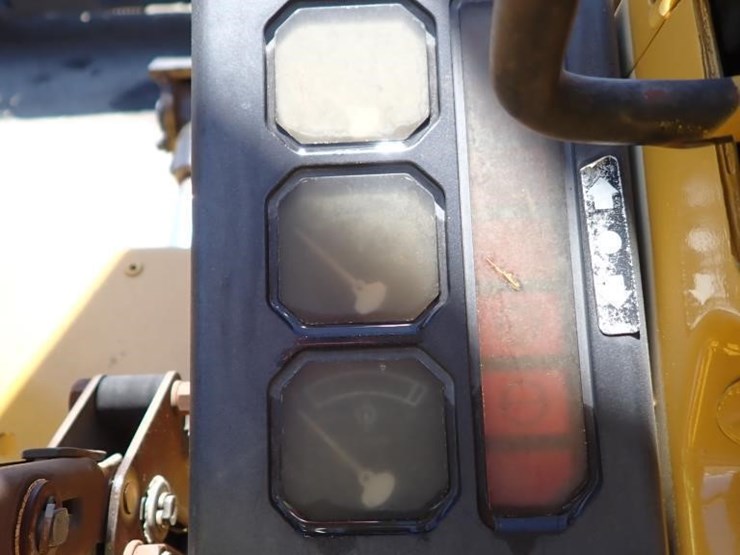 nissan-kph02a25pv-image-22