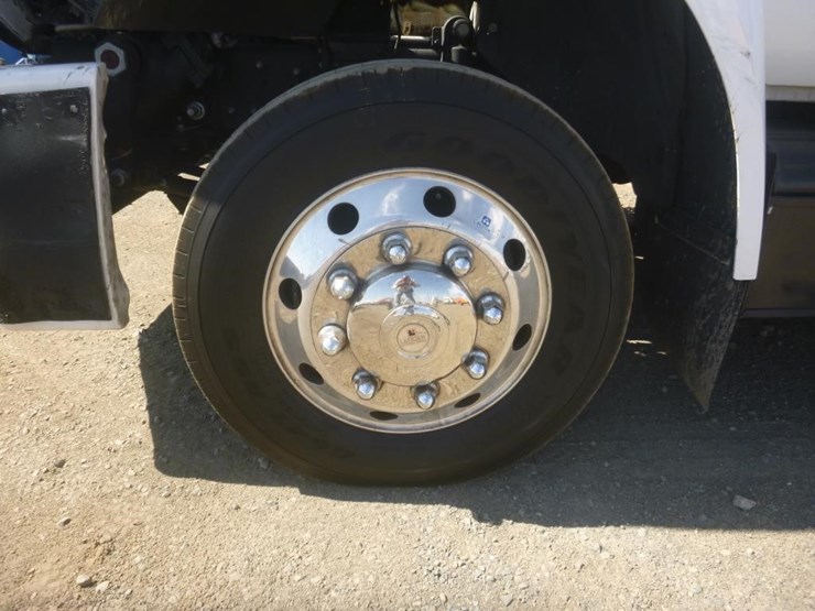 2016-ford-f650-image-28